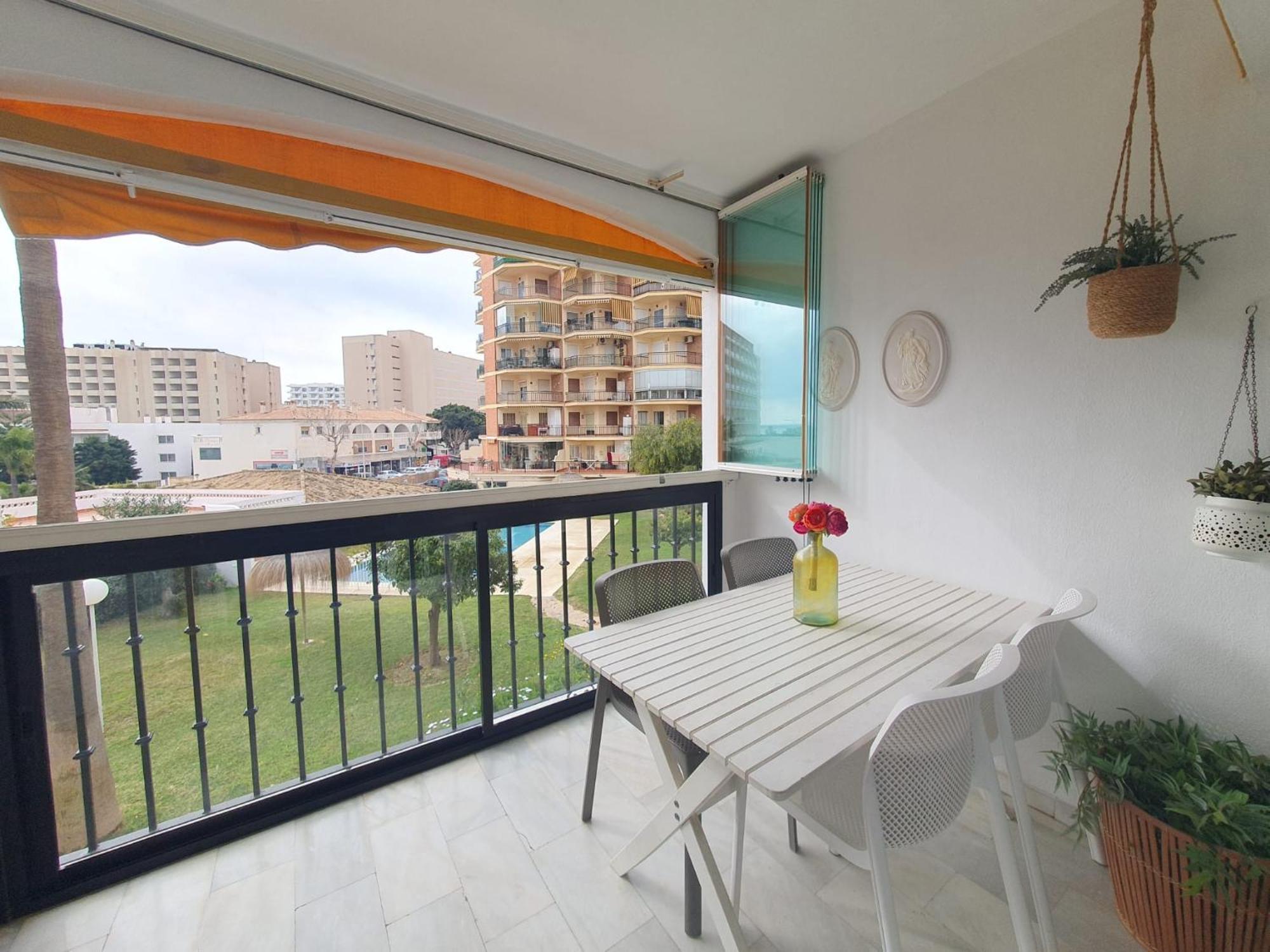 Apartamento Erisa 1 A Dos Calles De La Playa! Torremolinos