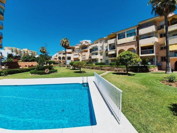 Apartamento Erisa 1 A Dos Calles De La Playa! Torremolinos